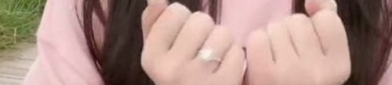 娱乐吃瓜群众陈亚男,从离婚风波到直播带货，她如何应对舆论压力？
