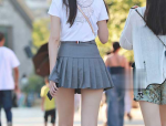 超短裙女生,超短裙展现女性魅力与时尚态度