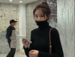 舒畅小姐姐,魅力四溢，演绎青春风采