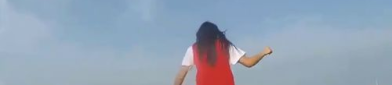 碧水小姐姐,探寻自然之美，畅游碧波荡漾的生态画卷
