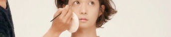 女人给男生看她的五官,探寻女生眼中的独特魅力